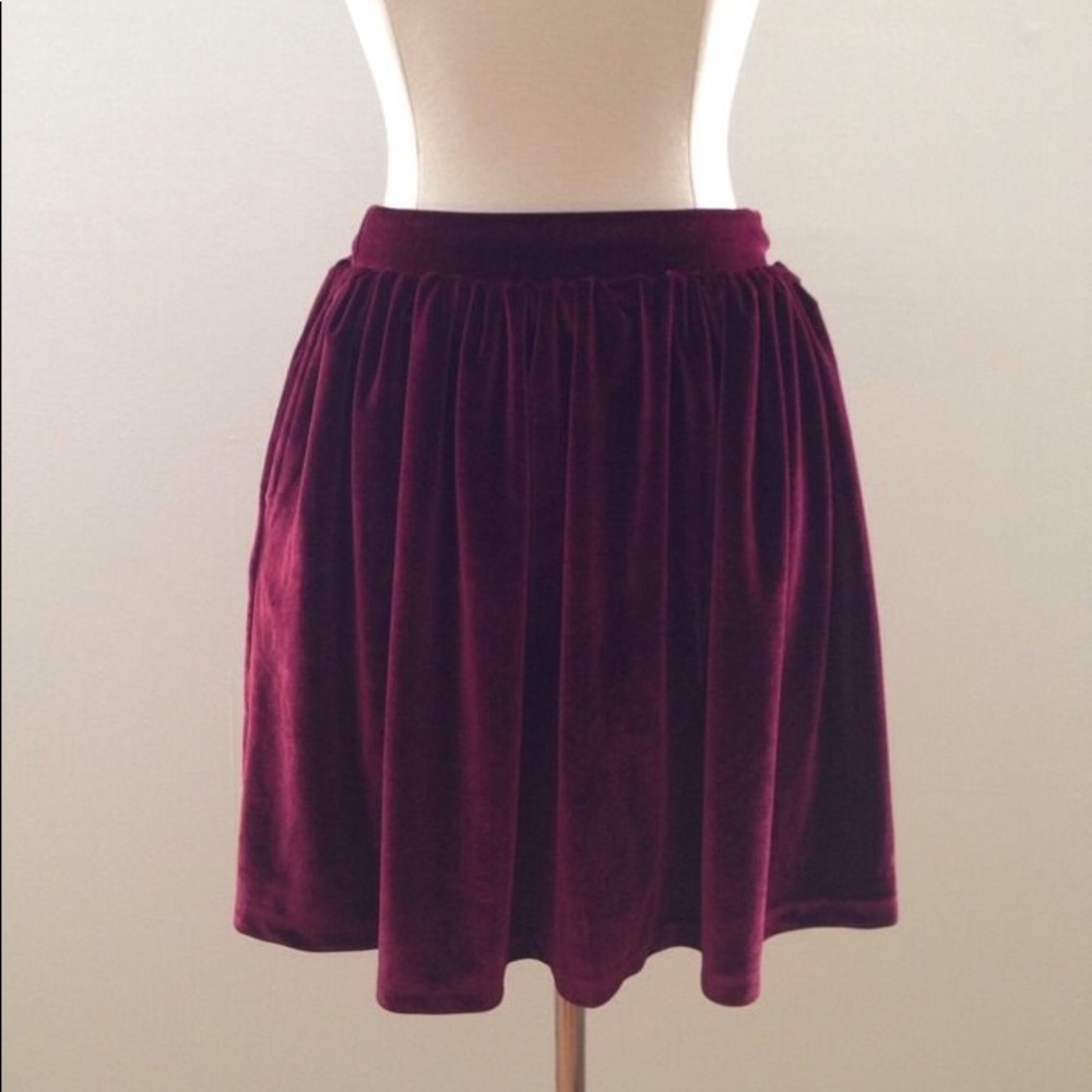 TOPSHOP Burgundy Velvet Skater Skirt US 4 - Picture 1 of 7
